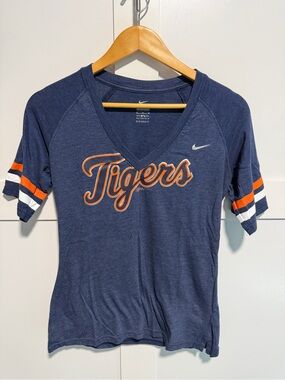 Nike Navy 'Tigers' V‑Neck Short Sleeve Tee with Orange & White Accents
